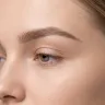 Combo brows : quand associer microblading et powder brow sur un même sourcil
